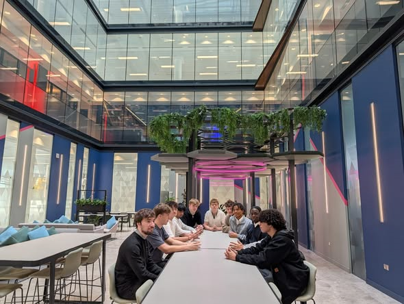 Economics Students Explore AI Future